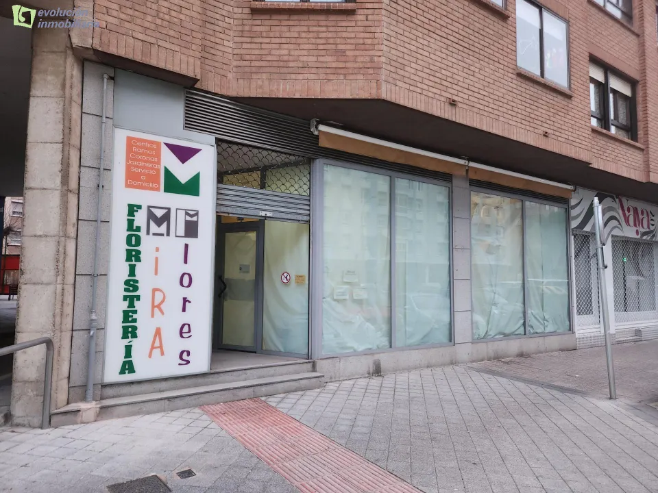 LOCAL COMERCIAL - ACONDICIONADO PARA FLORISTERÍA - ZONA SUR DE BURGOS