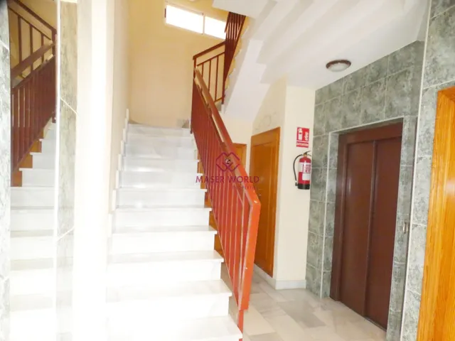 CÉNTRICO PISO A 50 M DE LA PLAYA — 25