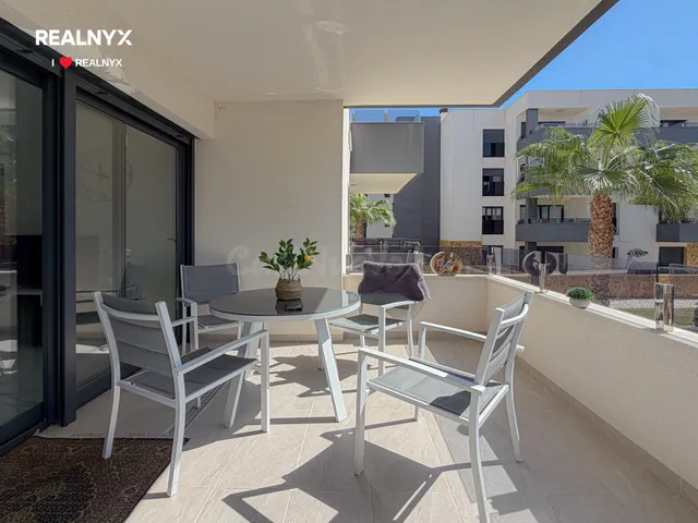 Orihuela Costa! Exclusivo apartamento (Año 2022) diseñado co