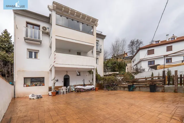 Casa independiente con piscina y vistas a Sierra Nevada en H - foto 4