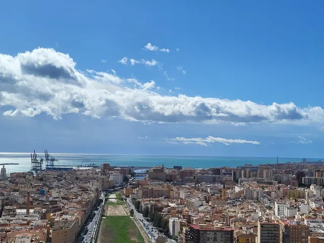 OPORTUNIDAD TORRE MARTIRICOS! — 25