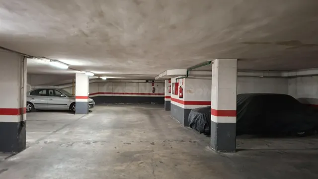 Plaza de garaje en Calle Mayor – 4.6 m x 2.6m (11.96 m2 útiles) — 2