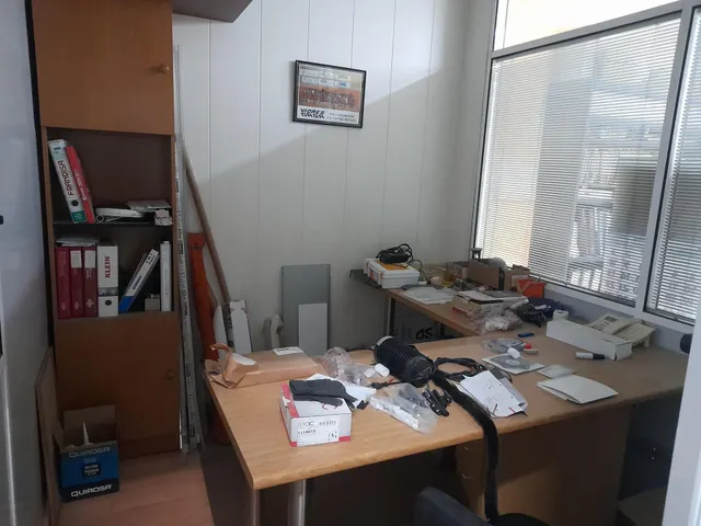 Gran local comercial de 346m2 construidos en el Escorxador - Mataró — 8