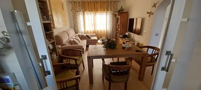 Amplio adosado totalmente reformado con Apartamento independiente. — 3