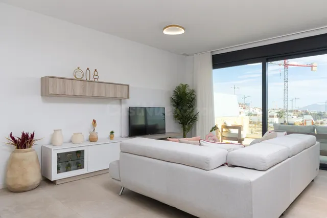 SE VENDE PRECIOSO APARTAMENTO CON VISTAS AL MAR EN FNESTRAT - foto 2