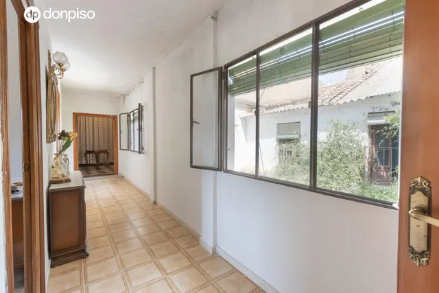 EXCEPCIONAL OPORTUNIDAD EN PLENO CENTRO DE HUÉTOR VEGA — 44