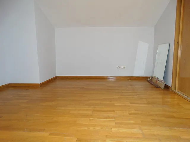 ¡¡ Para quienes buscan una vivienda fuera de lo común en el centro de Arganda !! — 31