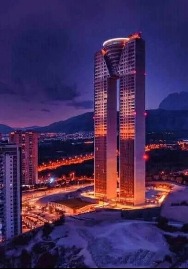se alquila apartamento de 2 dormitorio 2 baños,  parking incluido con vistas al mar — 21