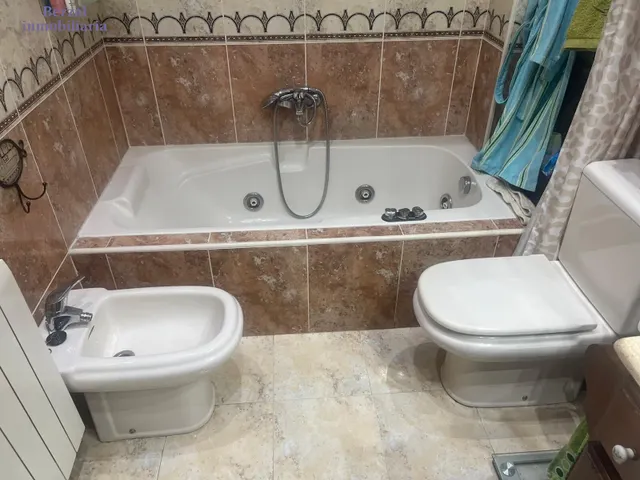 Extraordinaria vivienda de 4 habitaciones, garaje y 2 trasteros — 27