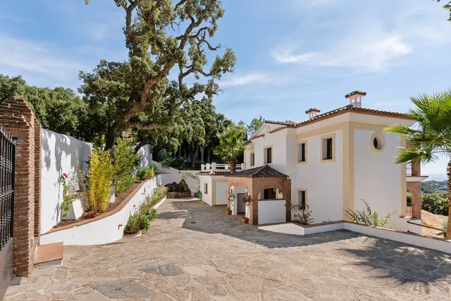 Chalet 4 habitaciones 400m² en venta - Costa Del Sol — 14