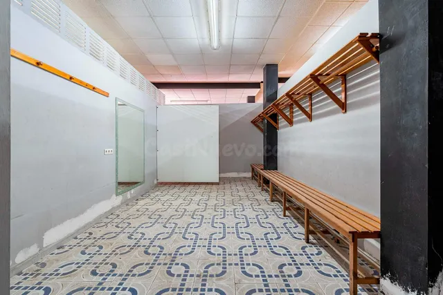 Local comercial 300m² en venta - Ejido sur — 12