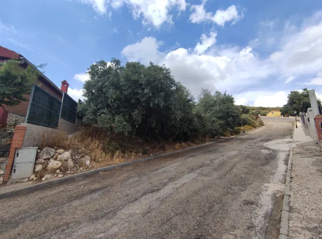 EN VENTA PARCELA URBANA EN URBANIZACIÓN LAS FUENTES DE FUENTENOVILLA (GUADALAJARA) — 6