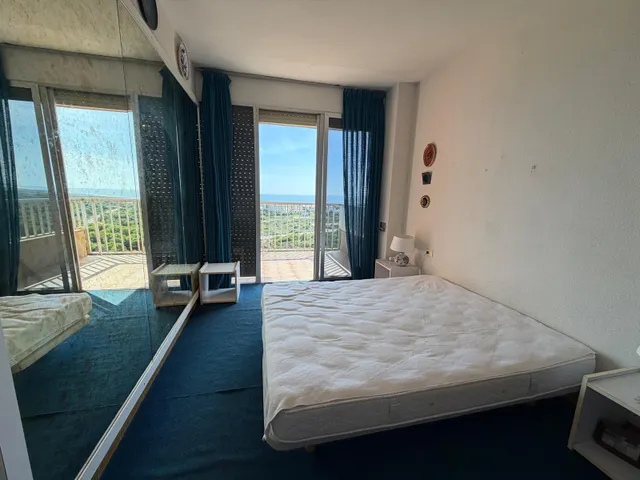 Duplex con dos terrazas y vistas al mar — 13