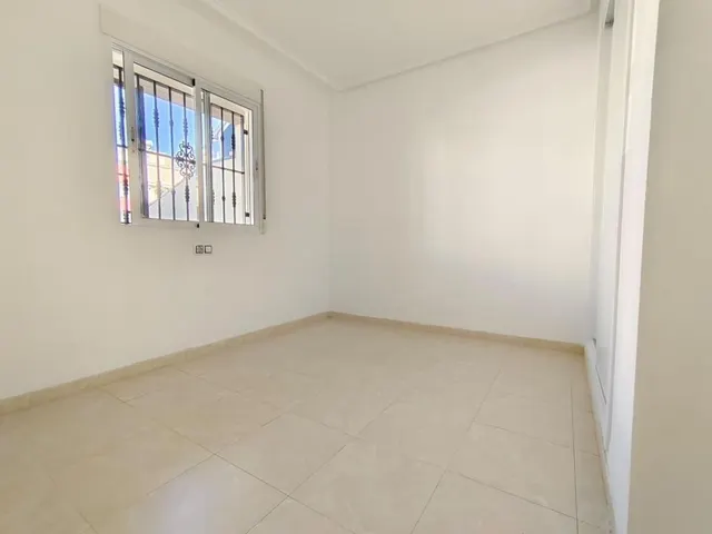 Casa 3 habitaciones 95m² en venta - Aguas Nuevas — 18