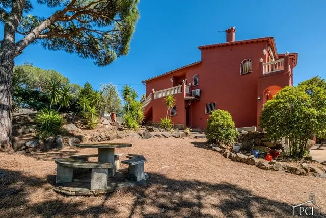 CHALET CON LICENCIA TURÍSTICA Y PISCINA PRIVADA - CALONGE — 8