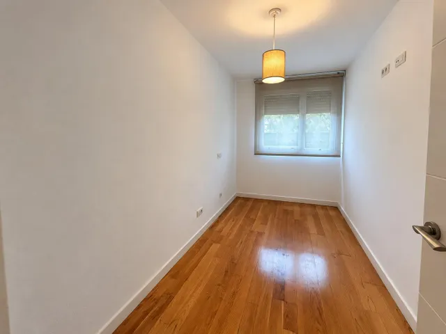 Alquiler fijo en san román, Santander – bajo con terraza, jardín y piscina comunitaria — 10