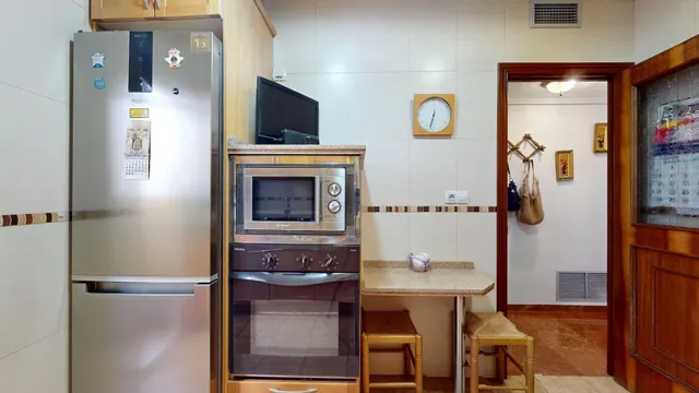 Amplio piso de 141 m2 con cochera y trastero en calle Gonzalo Ximénez de Quesada — 21