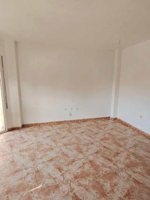 Piso de 3 dormitorios con garaje, terraza y ascensor en San Javier — 15