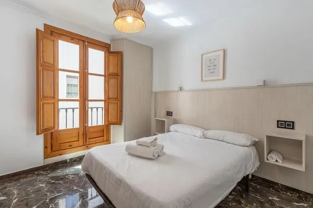 PISO CON LICENCIA TURISTICA EN CALLE NAVAS — 9