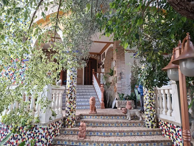 Elegante chalet estilo mediterraneo situado a tan solo 800 metros de la playa de Gandía — 7