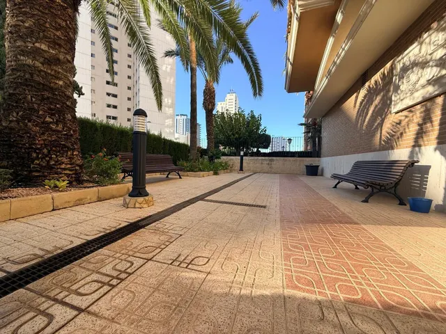 Fantástico piso de dos dormitorios en el centro de Benidorm — 42