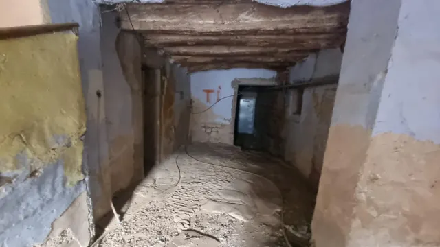 Casa para reforma integral en Calle Muntadas. Lumpiaque — 4