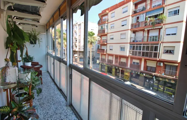 ¡Oportunidad única de inversión en Alicante! Piso en venta e - foto 4