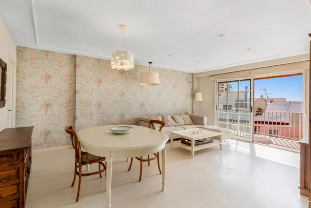 Apartamento en venta en Torrevieja, ubicado en la zona de La Loma, a pocos minutos a pie de la Playa del Cura. Primera línea de mar! — 7