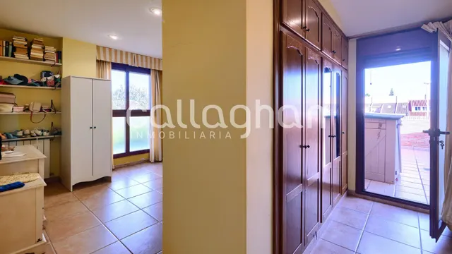 Villa en venta en Playa Almardà — 32