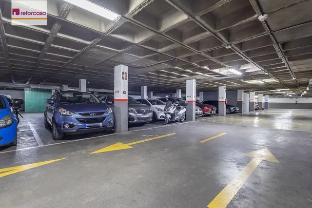 PISO CON GARAJE EN AV. PULIANAS — 27