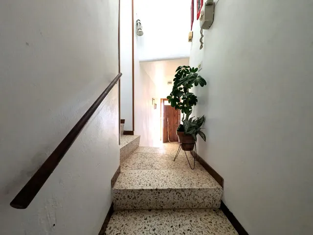Vivienda en la localidad  Moros, pleno centro de la localidad. — 14