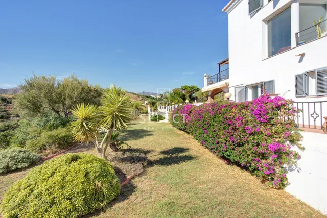 GRAN FINCA CON VISTAS AL MAR , LA HERRADURA — 14