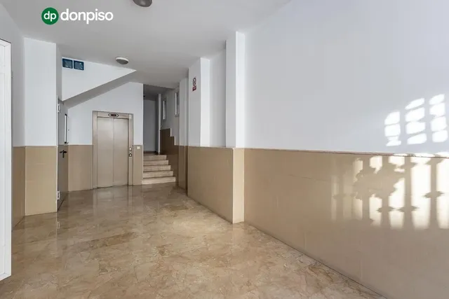 Piso con garaje, trastero y excelente ubicación en Huétor Vega — 17