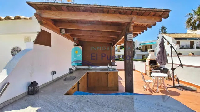ÁTICO REFORMADO CON GRAN SOLÁRIUM Y VISTAS AL MAR – REF 1723 — 9