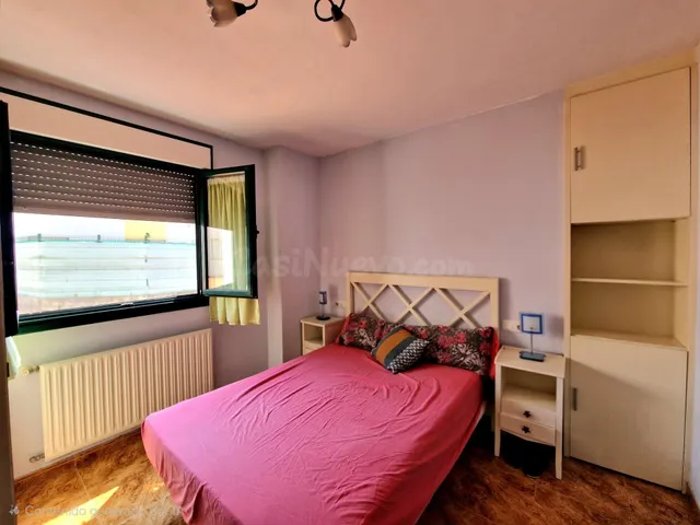 Ponemos en VENTA este Bajo con terraza y amplia cochera cerr - foto 3