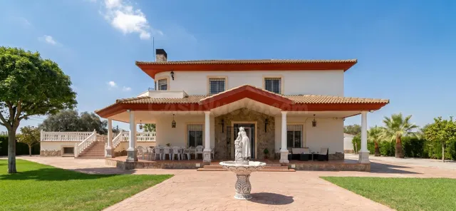 Vivienda de lujo totalmente equipada con ingresos demostrabl - foto 4