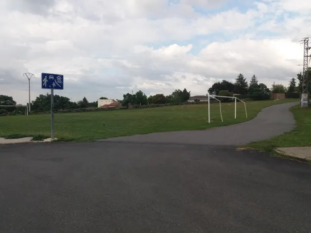 VENTA.-.PARCELA URBANA.-.ORTIGOSA DEL MONTE — 19