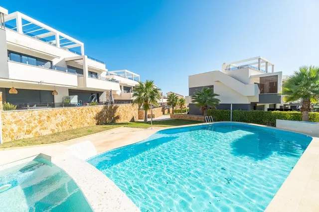 Atico con solarium en Orihuela Costa — 43