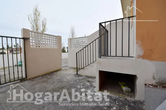 Adosado reformado con garaje y dos terrazas — 34