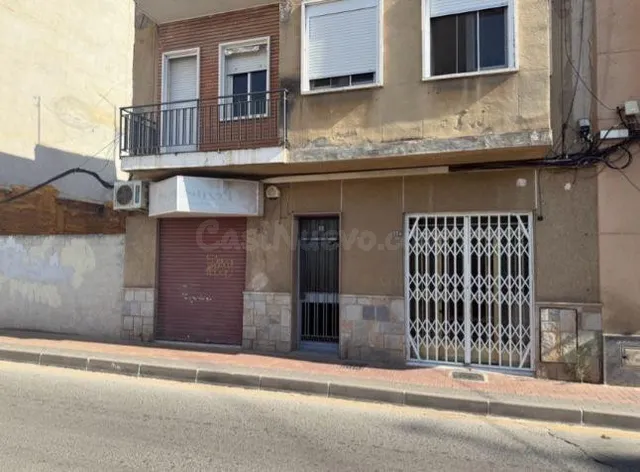 SE VENDE piso OKUPA en C CALVARIO 19 de Murcia - foto 2