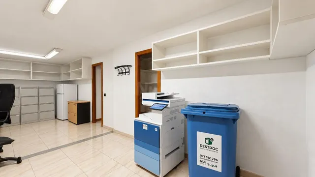 Oficina en pleno centro, en edificio exclusivo de uso profes - foto 4