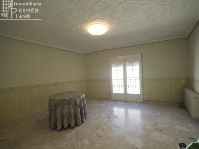 Amplia Casa en el Corazón de Tomelloso - €290,000 — 13
