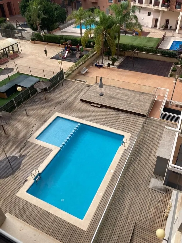 PISO DE 3 habitaciones CON TERRAZA, PISCINA Y GARAJE — 14