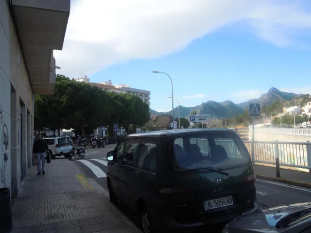 GANDIA (JUZGADOS NUEVOS) - LOCAL COMERCIAL - SE VENDE — 21