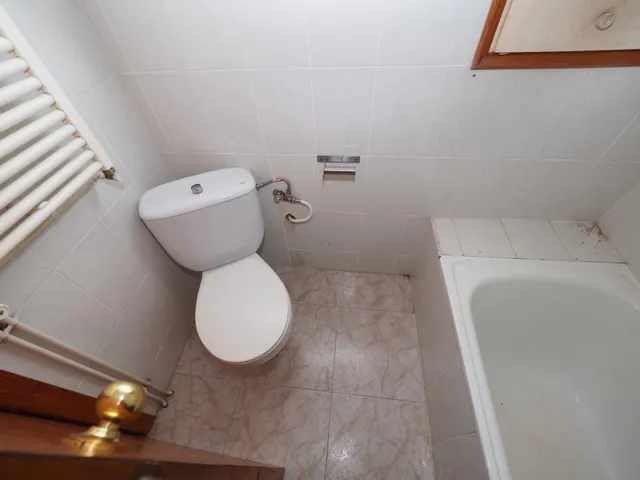 SE VENDE CASA ADOSADA EN NAVARCLES — 12