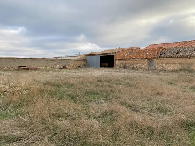 VENTA DE SOLAR EN TORRALBA DE LOS SISONES (TERUEL) — 3