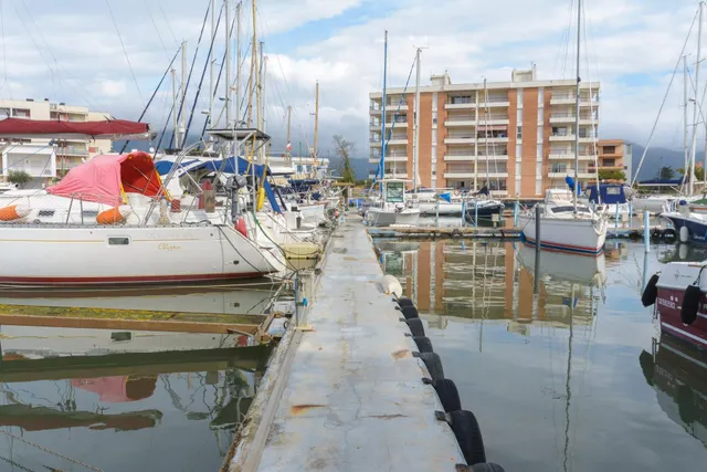 Alquiler amarre de 8x3 m en el PORT TREBOL, Santa Margarita. - foto 2