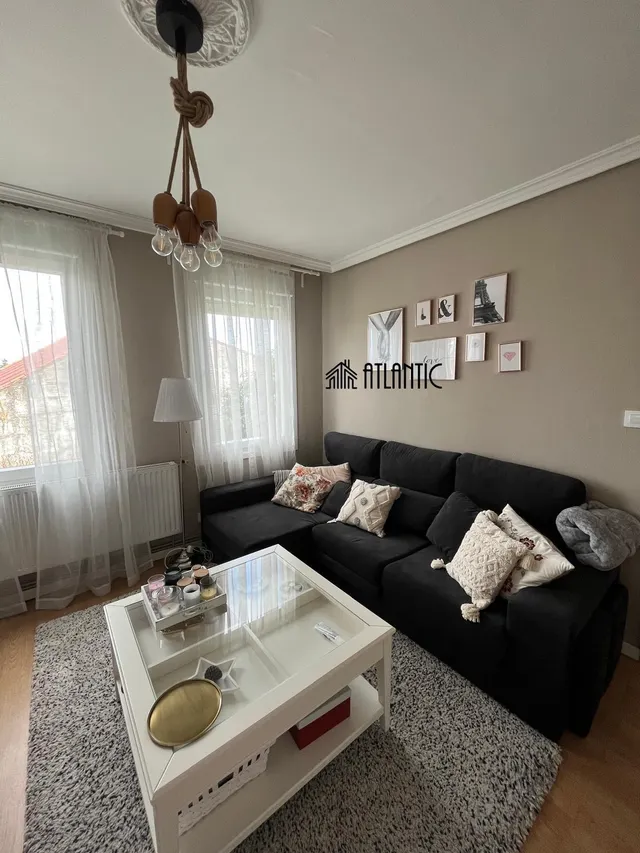 Casa 10 habitaciones 283m² en venta - Centro Urbano — 28
