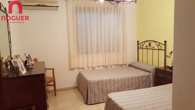 MAGNÍFICO CHALET EN INMEJORABLE ZONA — 10