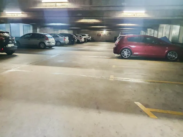 Plaza de parking y trastero a la venta, en El Pla de Martorell — 13